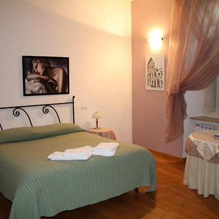 City'S House Guest House Bergamo Exterior photo
